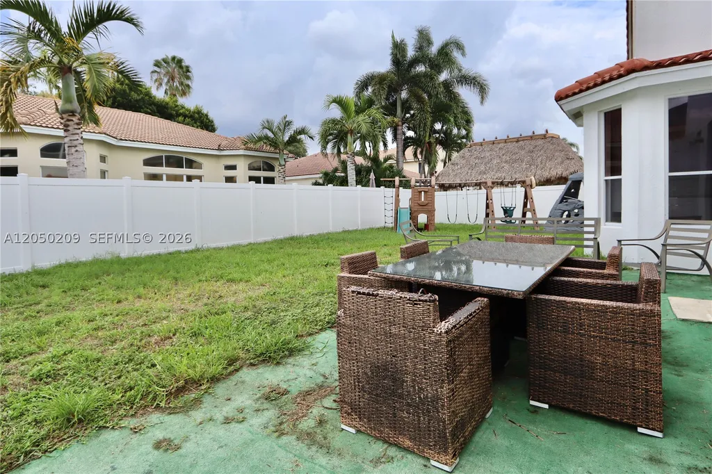 Hollywood FL 33312
