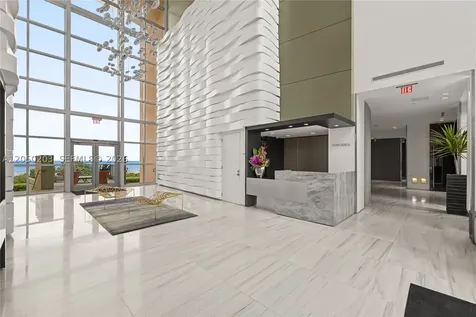 1455 Ocean Drive Miami Beach FL 33139