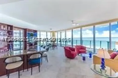 1455 Ocean Drive Miami Beach FL 33139