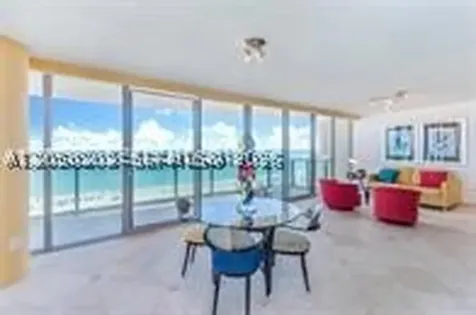 1455 Ocean Drive Miami Beach FL 33139