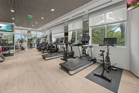 1455 Ocean Drive Miami Beach FL 33139