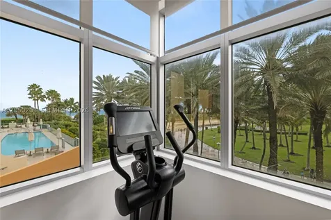 1455 Ocean Drive Miami Beach FL 33139