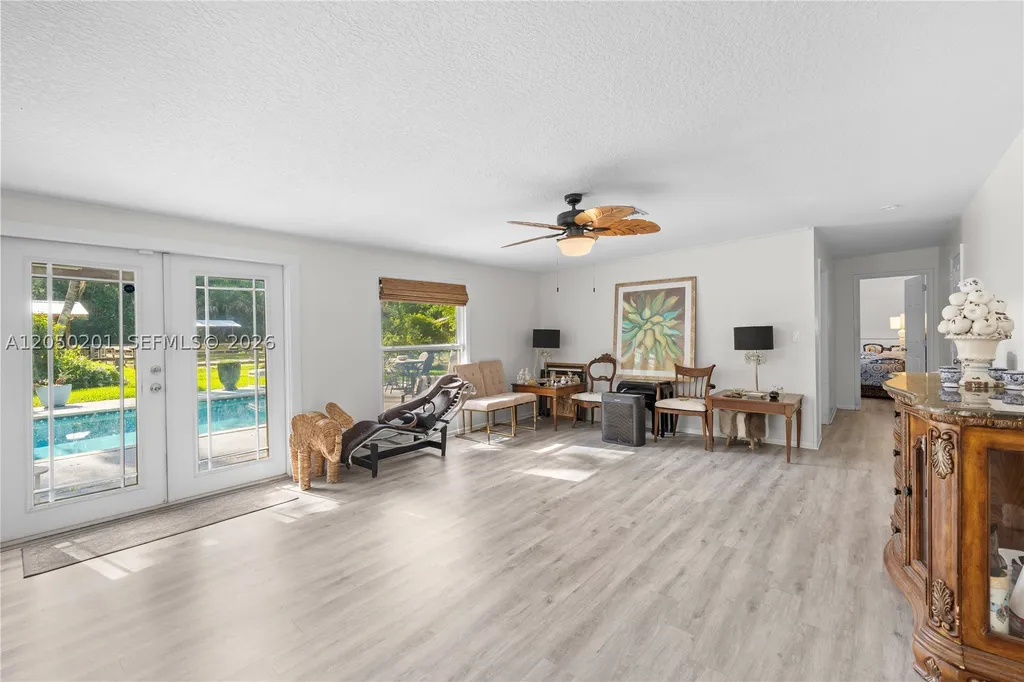 1068 D Road Loxahatchee FL 33470