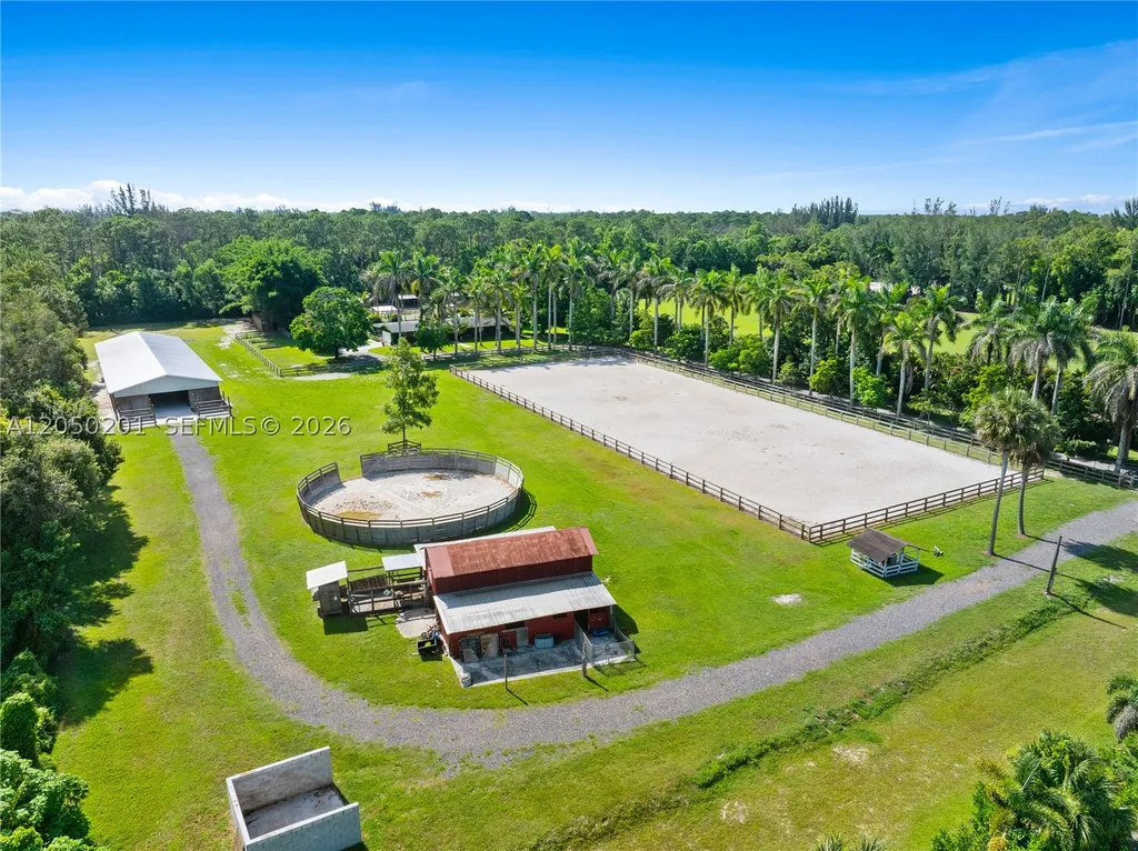 1068 D Road Loxahatchee FL 33470