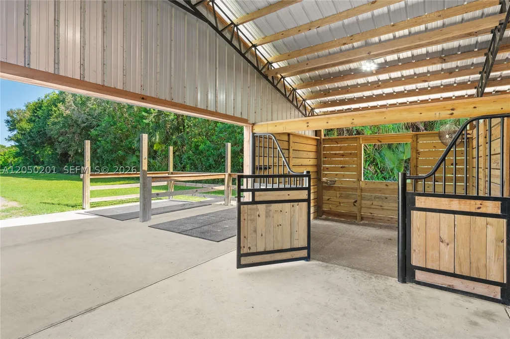 1068 D Road Loxahatchee FL 33470
