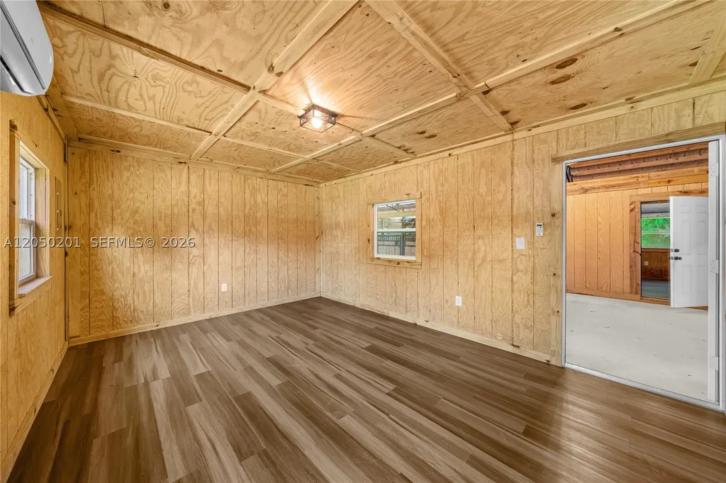 1068 D Road Loxahatchee FL 33470