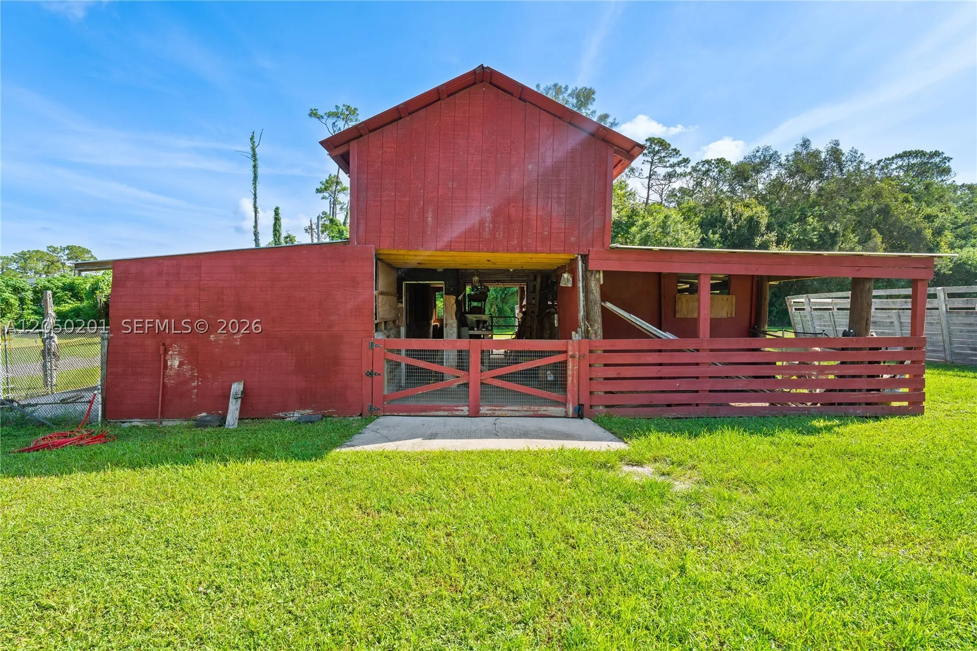 1068 D Road Loxahatchee FL 33470