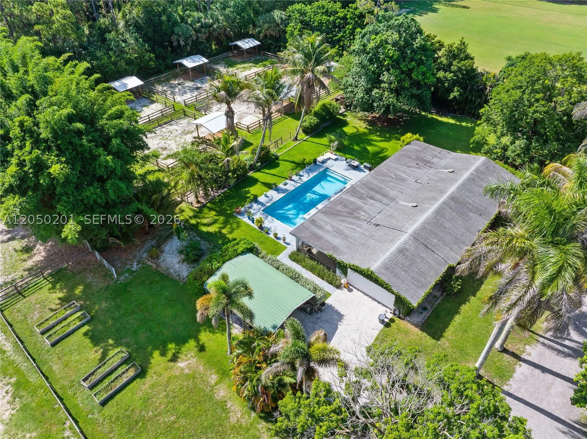 1068 D Road Loxahatchee FL 33470