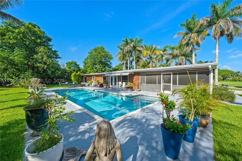 1068 D Road Loxahatchee FL 33470