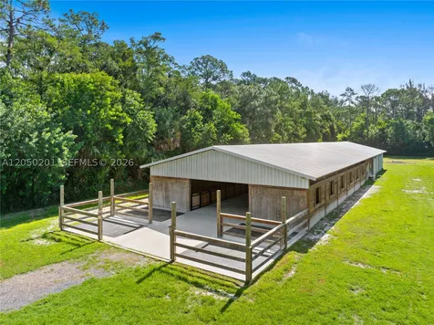 1068 D Road Loxahatchee FL 33470