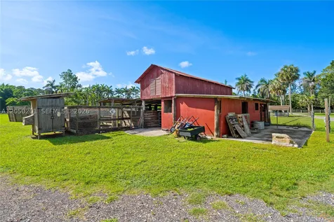 1068 D Road Loxahatchee FL 33470