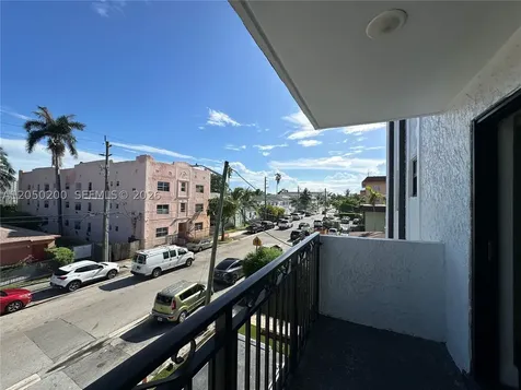 529 SW 4th Street Miami FL 33130