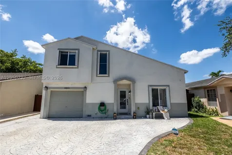 19853 NW 64th Place Hialeah FL 33015