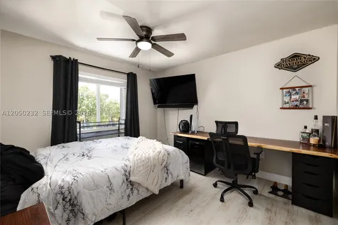 19853 NW 64th Place Hialeah FL 33015