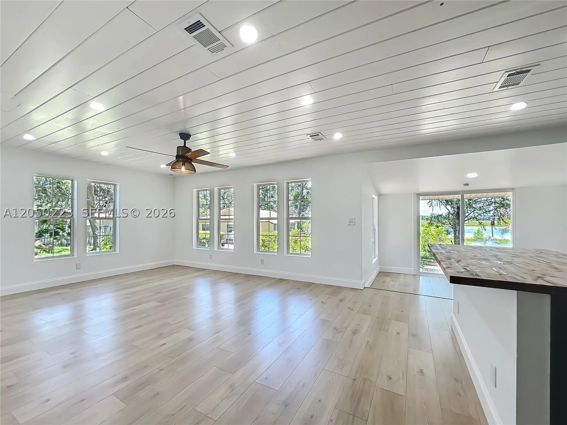 8781 S Lakeshore Dr Floral City Other City - In The State Of Florida FL 34436
