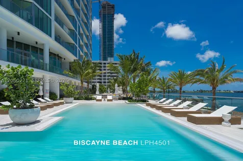 2900 NE 7th Avenue Miami FL 33137