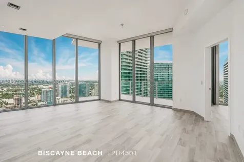 2900 NE 7th Avenue Miami FL 33137