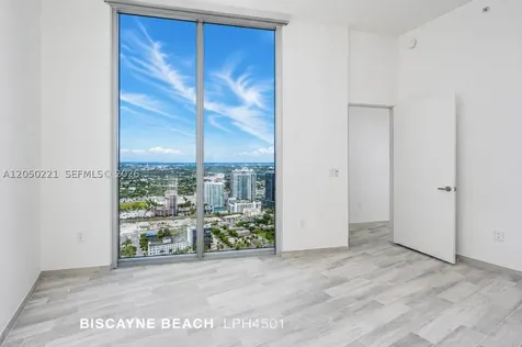 2900 NE 7th Avenue Miami FL 33137