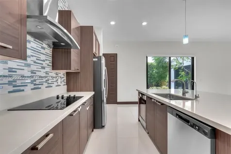 15455 NW 88th Court Miami Lakes FL 33018