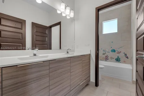 15455 NW 88th Court Miami Lakes FL 33018