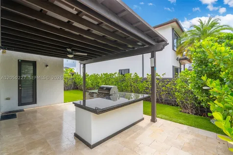 15455 NW 88th Court Miami Lakes FL 33018