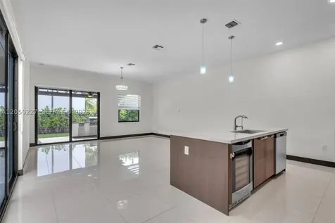 15455 NW 88th Court Miami Lakes FL 33018