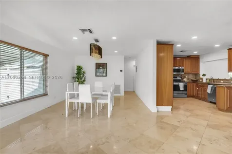 2424 NE 18th Avenue Wilton Manors FL 33305