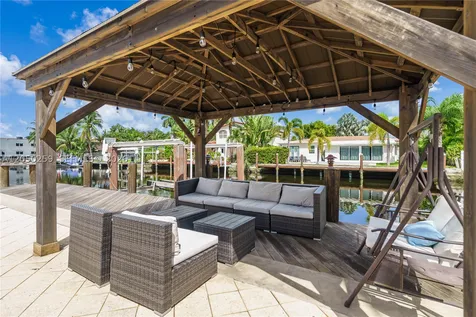 2424 NE 18th Avenue Wilton Manors FL 33305