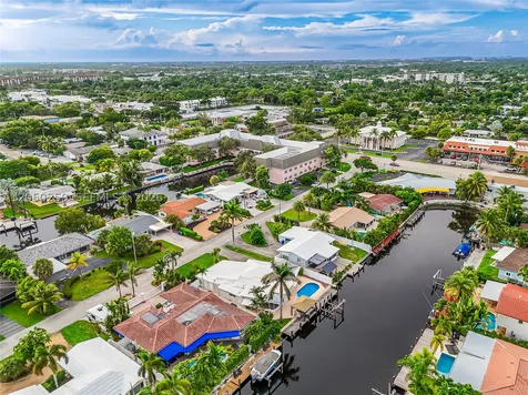 2424 NE 18th Avenue Wilton Manors FL 33305