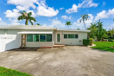2424 NE 18th Avenue Wilton Manors FL 33305