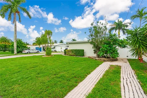 2424 NE 18th Avenue Wilton Manors FL 33305