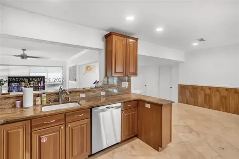 2424 NE 18th Avenue Wilton Manors FL 33305
