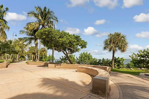 488 NE 18th Street Miami FL 33132