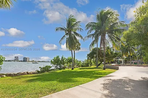 488 NE 18th Street Miami FL 33132