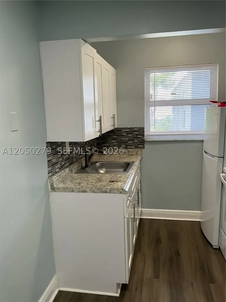 2137 Hayes Street Hollywood FL 33020