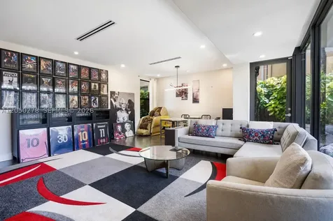 1548 Biarritz Drive Miami Beach FL 33141
