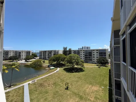 2851 Leonard Drive Aventura FL 33160