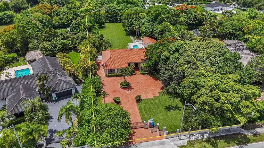 7030 Sunset Drive Miami FL 33143