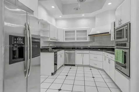 7030 Sunset Drive Miami FL 33143
