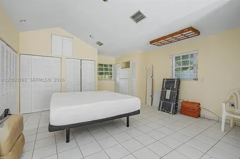 7030 Sunset Drive Miami FL 33143