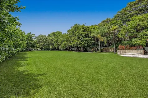 7030 Sunset Drive Miami FL 33143