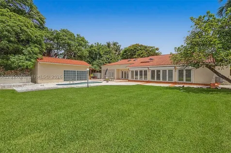7030 Sunset Drive Miami FL 33143