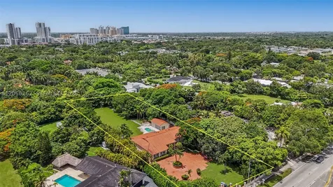 7030 Sunset Drive Miami FL 33143
