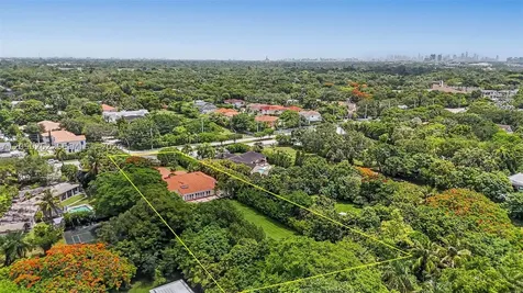 7030 Sunset Drive Miami FL 33143