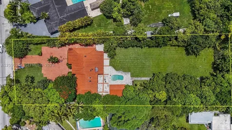 7030 Sunset Drive Miami FL 33143