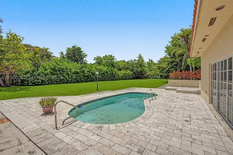 7030 Sunset Drive Miami FL 33143