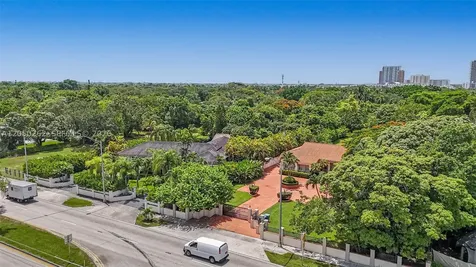 7030 Sunset Drive Miami FL 33143