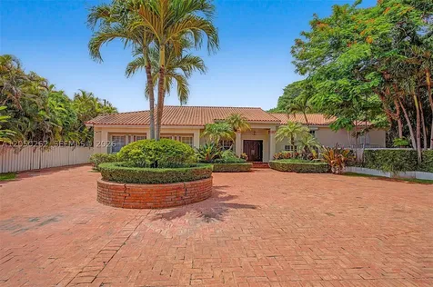 7030 Sunset Drive Miami FL 33143