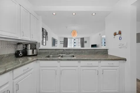 345 Ocean Drive Miami Beach FL 33139