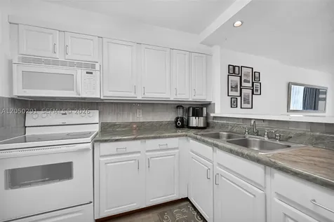 345 Ocean Drive Miami Beach FL 33139